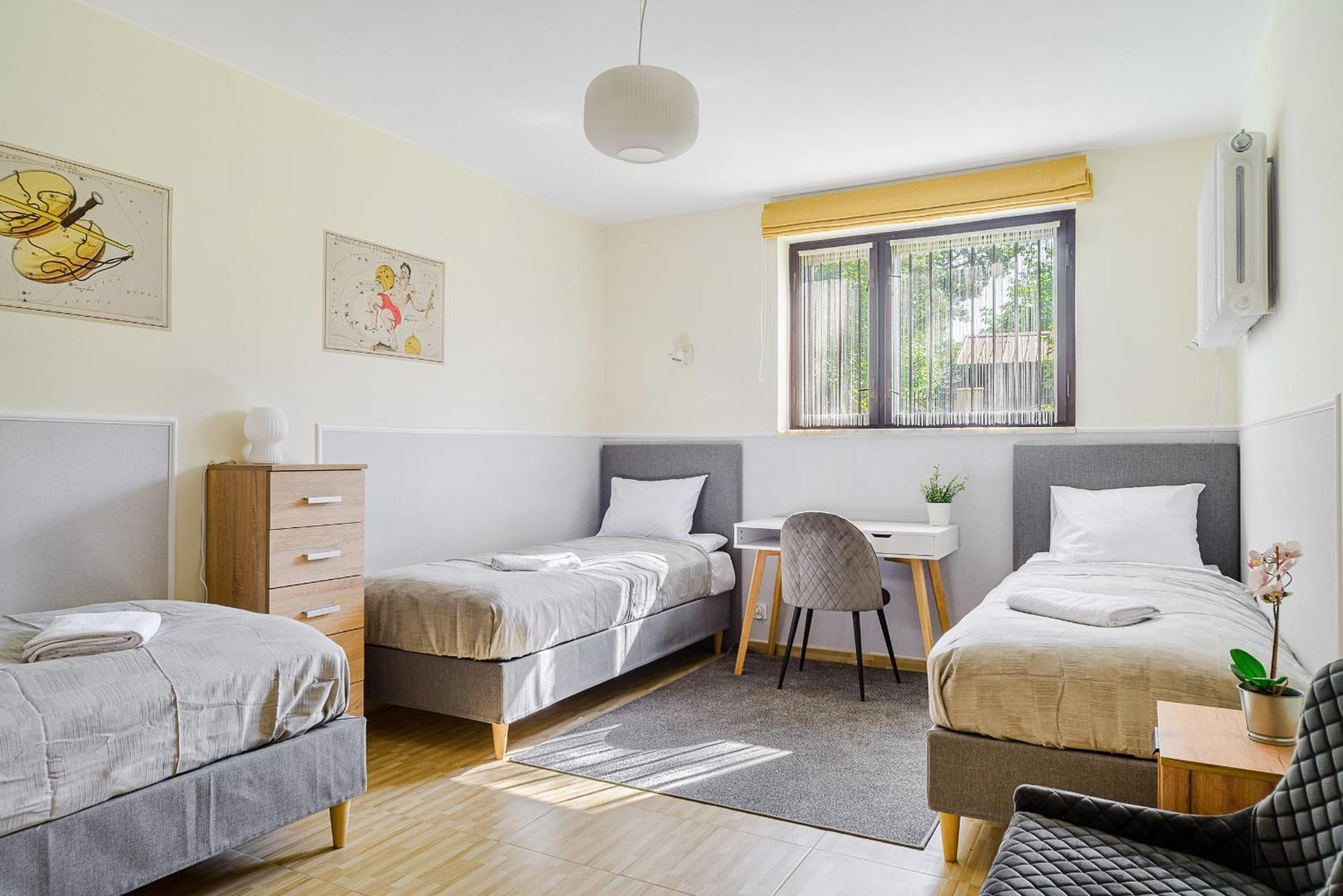 P&O Apartments Juhasow - Wawer Varsovie Extérieur photo
